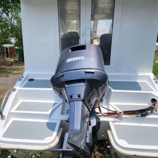 Cano khách máy Yamaha 200HP giấy tờ đầy đủ